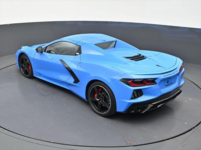 2025 Chevrolet Corvette Stingray RWD Convertible 2LT