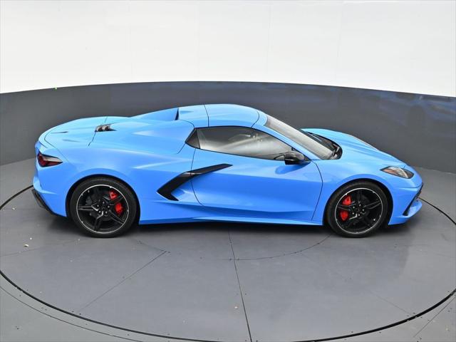 2025 Chevrolet Corvette Stingray RWD Convertible 2LT