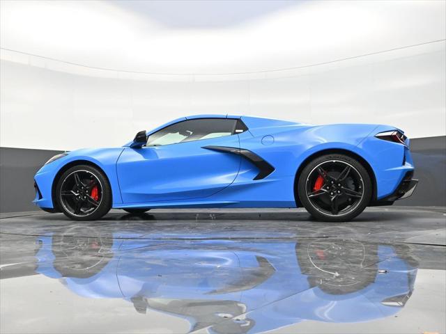 2025 Chevrolet Corvette Stingray RWD Convertible 2LT