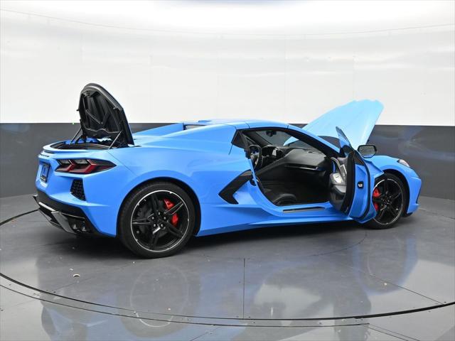 2025 Chevrolet Corvette Stingray RWD Convertible 2LT