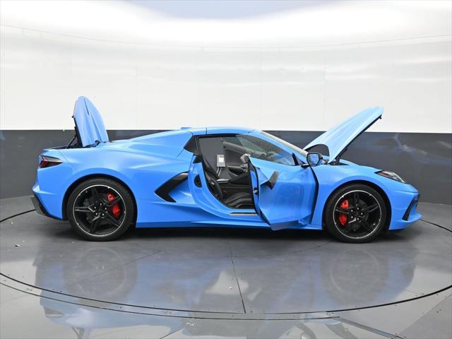 2025 Chevrolet Corvette Stingray RWD Convertible 2LT