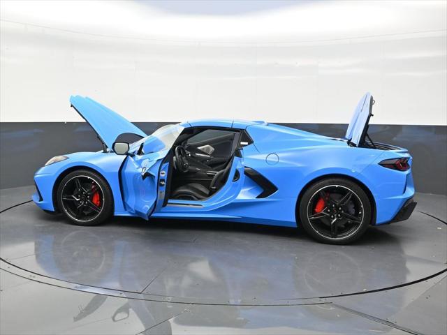 2025 Chevrolet Corvette Stingray RWD Convertible 2LT