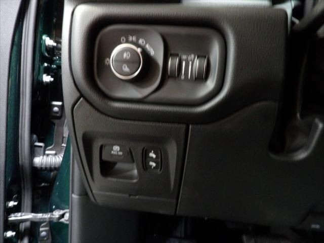 2026 Ram 1500 Big Horn Crew Cab 4x4 64 Box