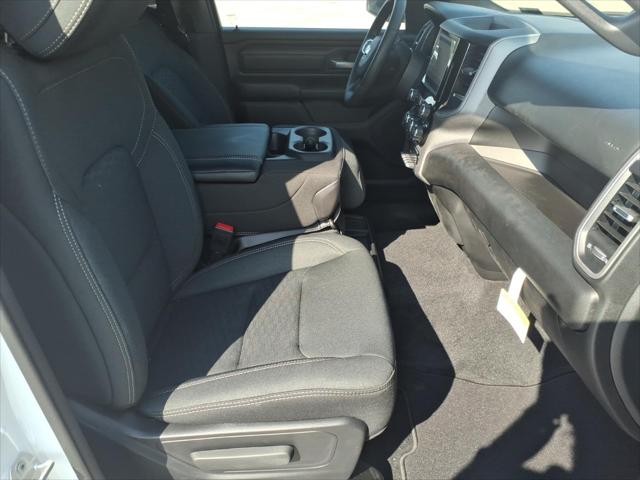 2026 RAM 1500 RAM 1500 EXPRESS CREW CAB 4X2 57 BOX
