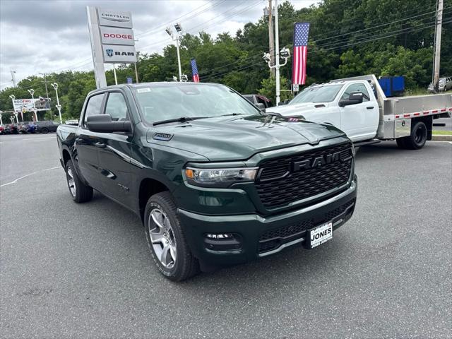 2026 RAM Ram 1500 RAM 1500 EXPRESS CREW CAB 4X4 57 BOX 2026 RAM Ram 1500 RAM 1500 EXPRESS CREW CAB 4X4 57 BOX