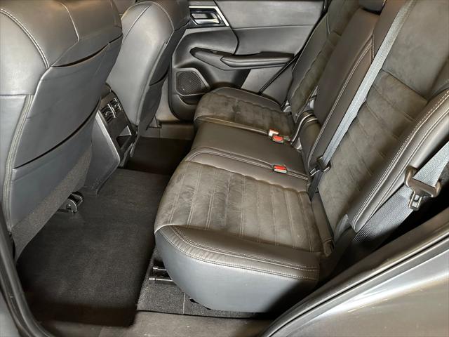2022 Mitsubishi Outlander SE