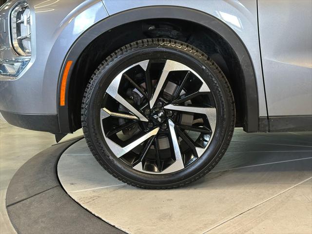 2022 Mitsubishi Outlander SE