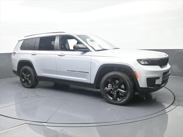 2023 Jeep Grand Cherokee L Altitude 4x2