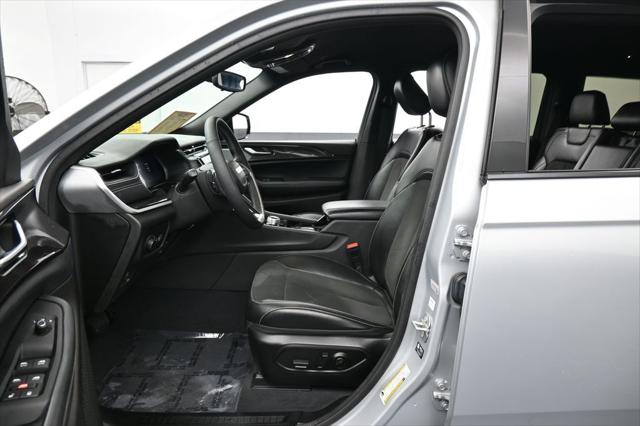 2023 Jeep Grand Cherokee L Altitude 4x2