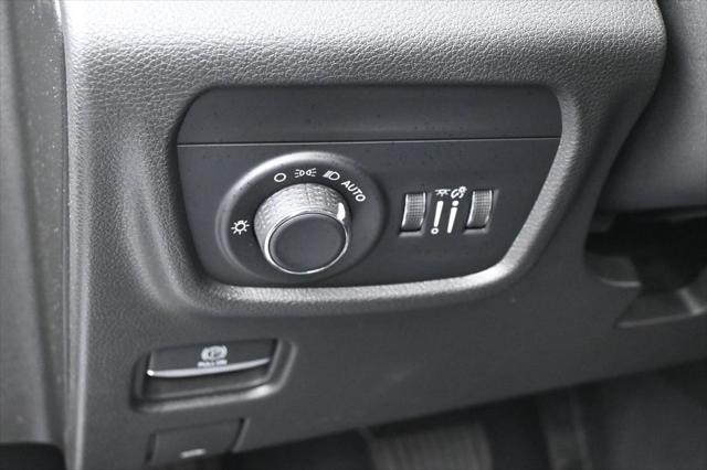 2023 Jeep Grand Cherokee L Altitude 4x2