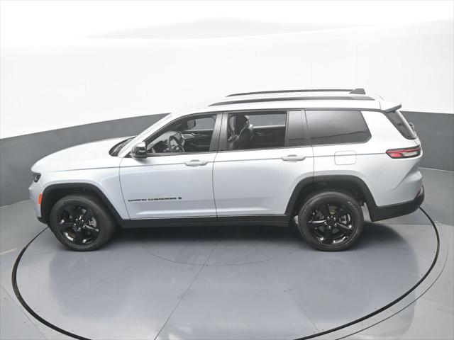 2023 Jeep Grand Cherokee L Altitude 4x2