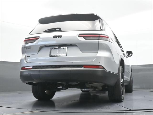 2023 Jeep Grand Cherokee L Altitude 4x2