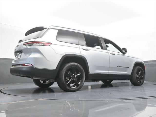 2023 Jeep Grand Cherokee L Altitude 4x2