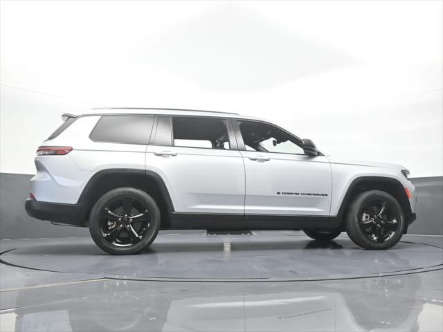 2023 Jeep Grand Cherokee L Altitude 4x2
