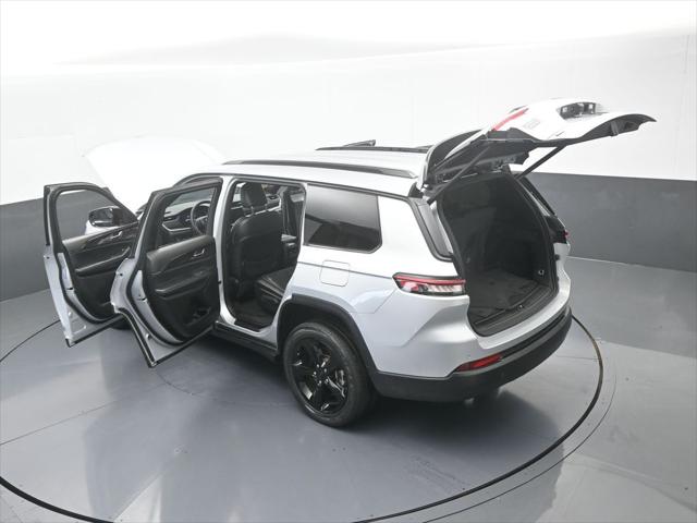 2023 Jeep Grand Cherokee L Altitude 4x2