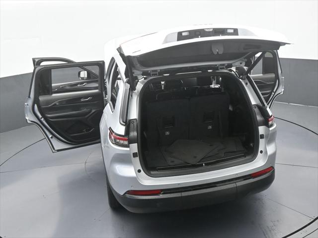 2023 Jeep Grand Cherokee L Altitude 4x2
