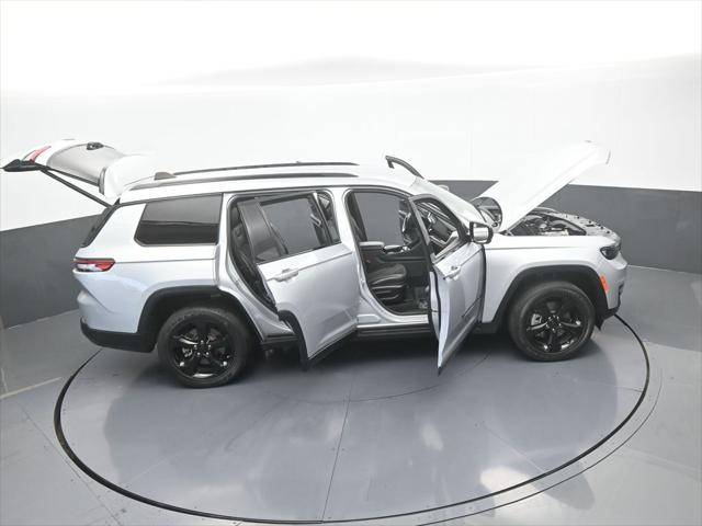 2023 Jeep Grand Cherokee L Altitude 4x2