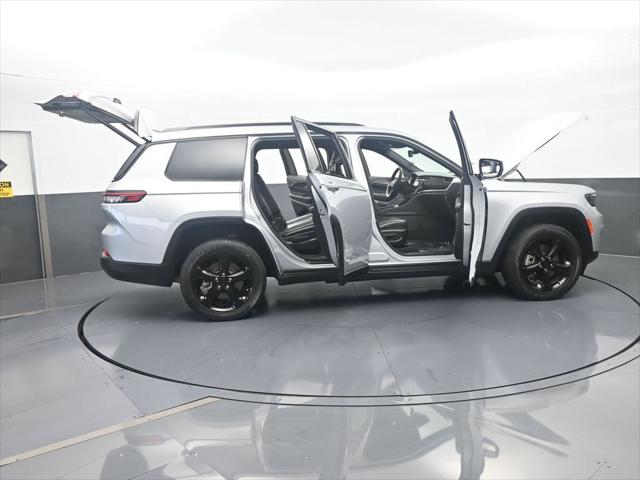 2023 Jeep Grand Cherokee L Altitude 4x2