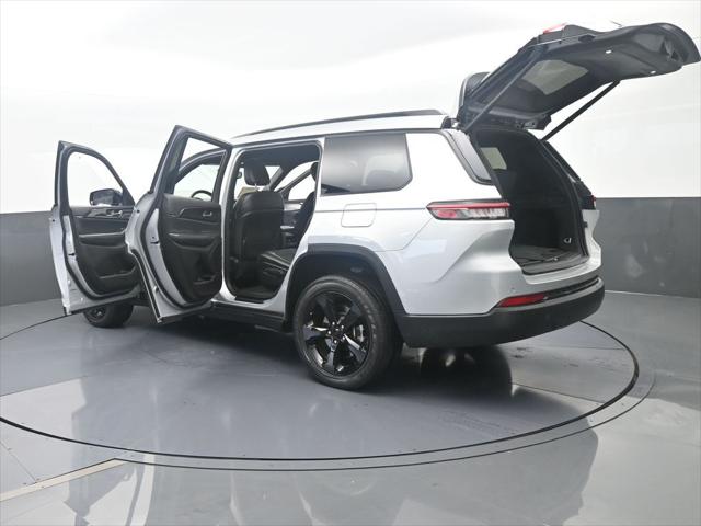2023 Jeep Grand Cherokee L Altitude 4x2
