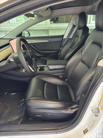 2022 Tesla Model 3 Rear-Wheel Drive