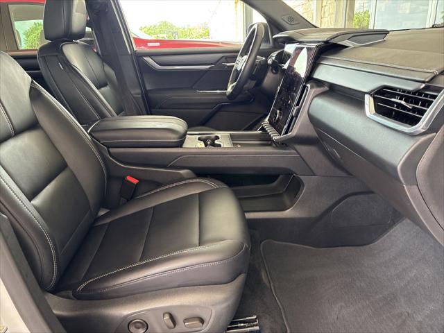 2024 GMC Acadia FWD Elevation