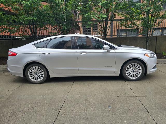 2015 Ford Fusion Hybrid SE