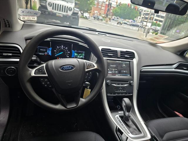 2015 Ford Fusion Hybrid SE