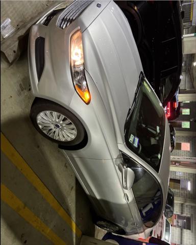 2015 Ford Fusion Hybrid SE