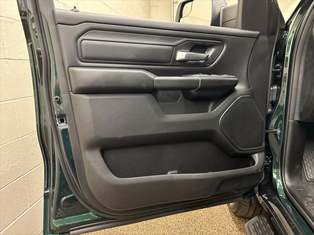 2026 Ram 1500 Express Crew Cab 4x4 57 Box