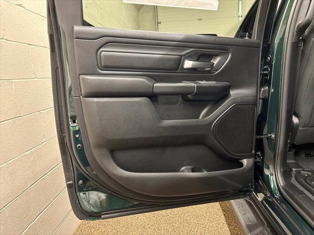 2026 Ram 1500 Express Crew Cab 4x4 57 Box