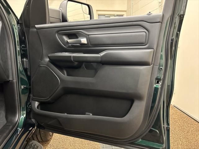 2026 Ram 1500 Express Crew Cab 4x4 57 Box