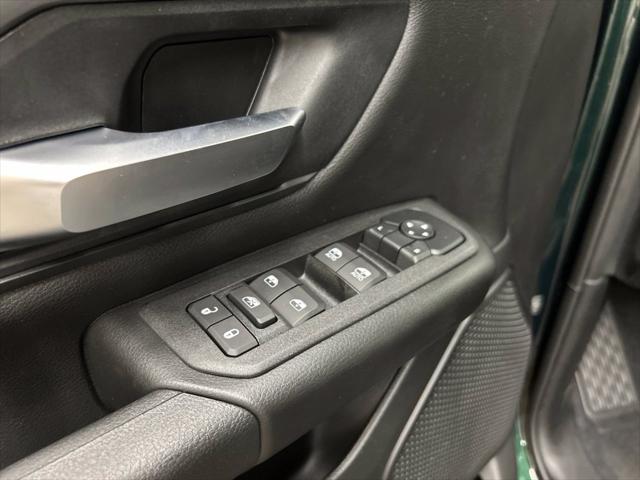 2026 Ram 1500 Express Crew Cab 4x4 57 Box