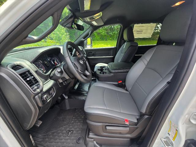 2026 Ram 3500 Tradesman Crew Cab 4x4 8' Box