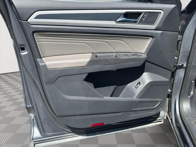 2023 Volkswagen Atlas 3.6L V6 SEL R-Line Black
