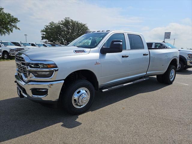 2026 RAM Ram 3500 RAM 3500 TRADESMAN CREW CAB 4X4 8 BOX