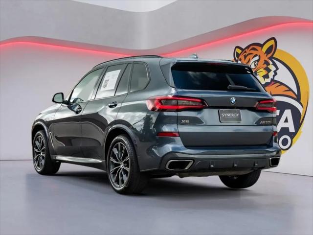 2022 BMW X5 M50i