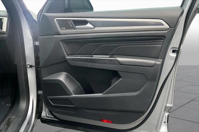 2020 Volkswagen Atlas Cross Sport 3.6L V6 SEL Premium