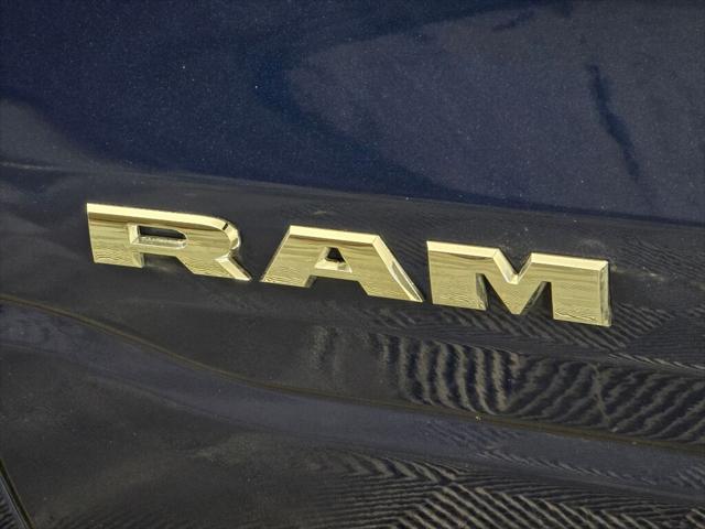 2020 Ram 1500 Big Horn Crew Cab 4x4 5'7" Box