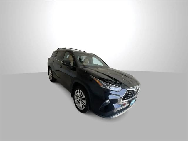 2024 Toyota Highlander Platinum