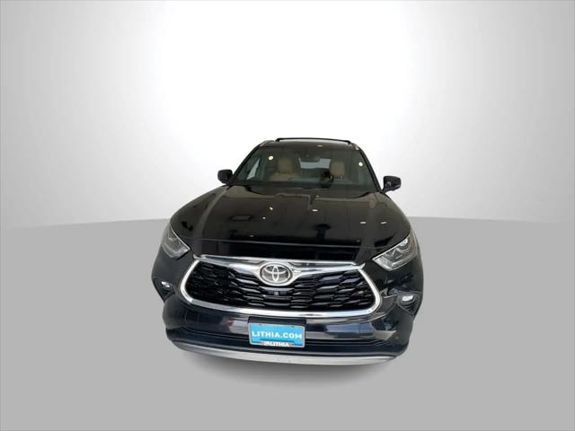 2024 Toyota Highlander Platinum
