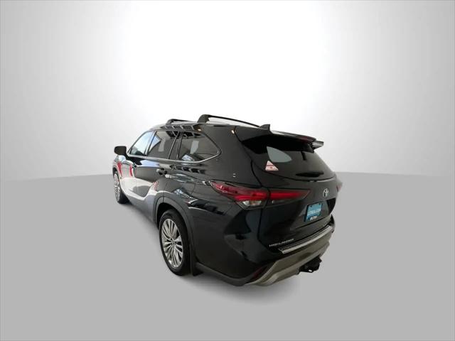 2024 Toyota Highlander Platinum