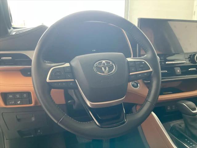 2024 Toyota Highlander Platinum