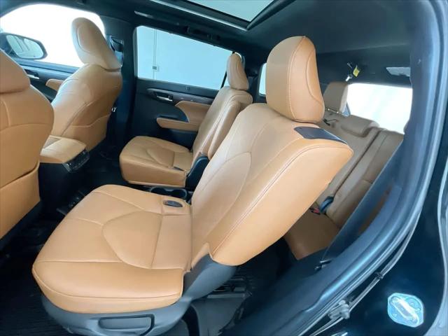 2024 Toyota Highlander Platinum