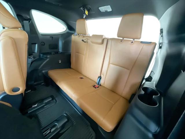 2024 Toyota Highlander Platinum
