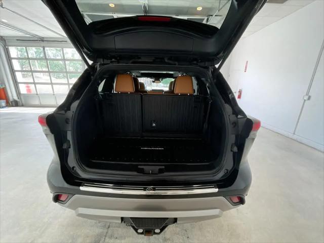 2024 Toyota Highlander Platinum