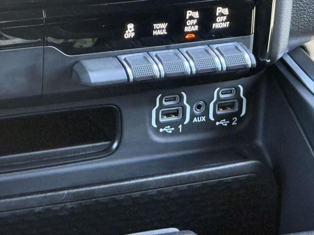 2022 Ram 1500 Big Horn Crew Cab 4x2 5'7" Box