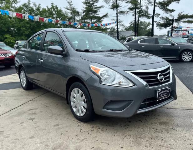 2016 Nissan Versa 1.6 SV