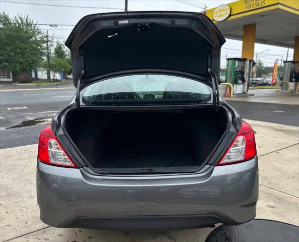 2016 Nissan Versa 1.6 SV