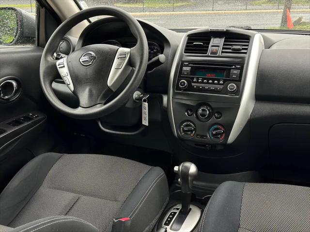 2016 Nissan Versa 1.6 SV