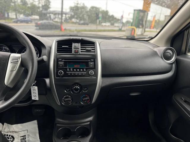 2016 Nissan Versa 1.6 SV